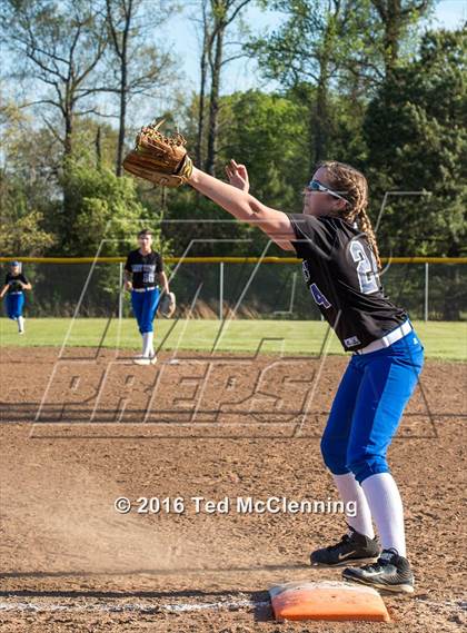 Thumbnail 1 in Hector @ Perryville photogallery.