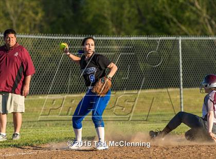 Thumbnail 2 in Hector @ Perryville photogallery.