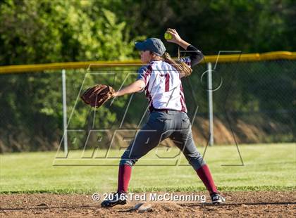 Thumbnail 1 in Hector @ Perryville photogallery.