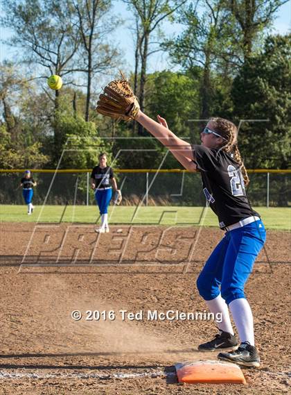 Thumbnail 3 in Hector @ Perryville photogallery.