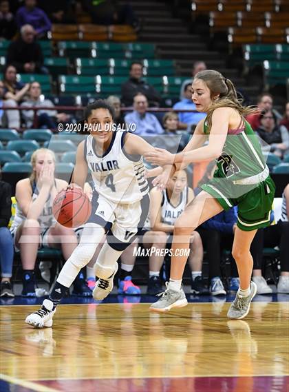 Thumbnail 2 in Valor Christian vs. Fossil Ridge (CHSAA 5A Great 8) photogallery.