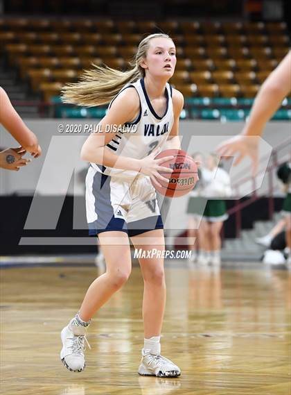Thumbnail 2 in Valor Christian vs. Fossil Ridge (CHSAA 5A Great 8) photogallery.