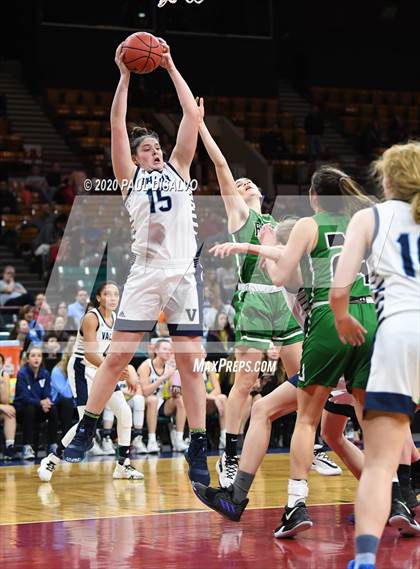 Thumbnail 2 in Valor Christian vs. Fossil Ridge (CHSAA 5A Great 8) photogallery.