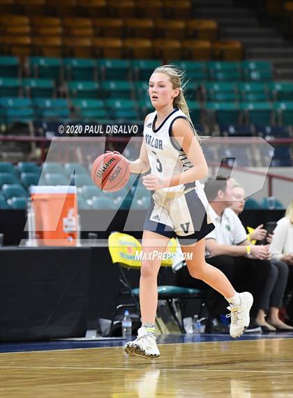 Thumbnail 3 in Valor Christian vs. Fossil Ridge (CHSAA 5A Great 8) photogallery.