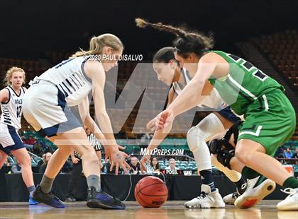 Thumbnail 2 in Valor Christian vs. Fossil Ridge (CHSAA 5A Great 8) photogallery.