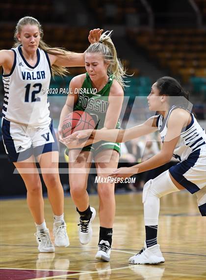 Thumbnail 2 in Valor Christian vs. Fossil Ridge (CHSAA 5A Great 8) photogallery.
