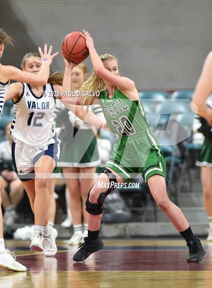 Thumbnail 3 in Valor Christian vs. Fossil Ridge (CHSAA 5A Great 8) photogallery.
