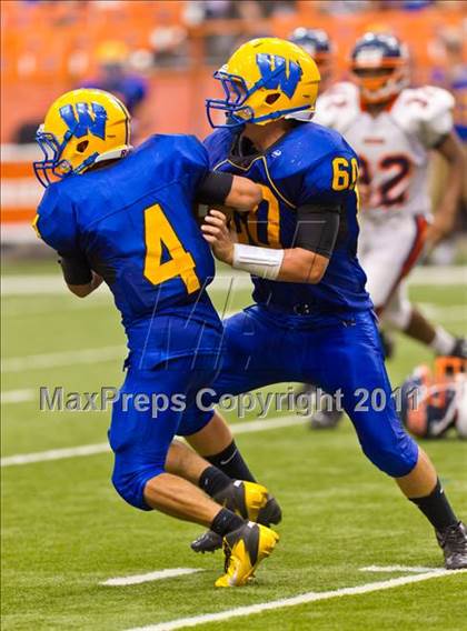 Thumbnail 3 in West Seneca West vs. East Syracuse-Minoa (Syracuse Kickoff Classic) photogallery.