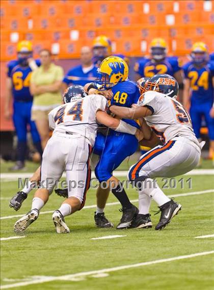 Thumbnail 2 in West Seneca West vs. East Syracuse-Minoa (Syracuse Kickoff Classic) photogallery.