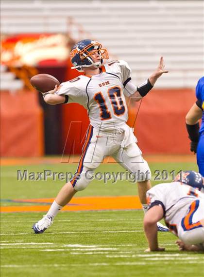 Thumbnail 3 in West Seneca West vs. East Syracuse-Minoa (Syracuse Kickoff Classic) photogallery.
