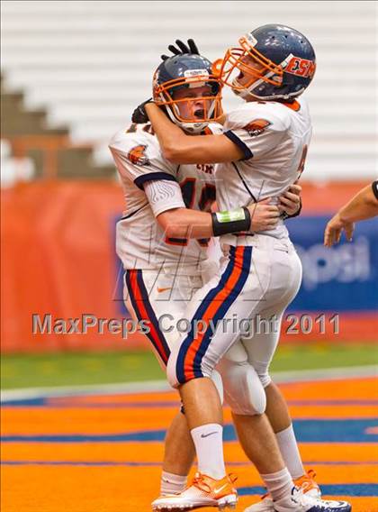 Thumbnail 2 in West Seneca West vs. East Syracuse-Minoa (Syracuse Kickoff Classic) photogallery.