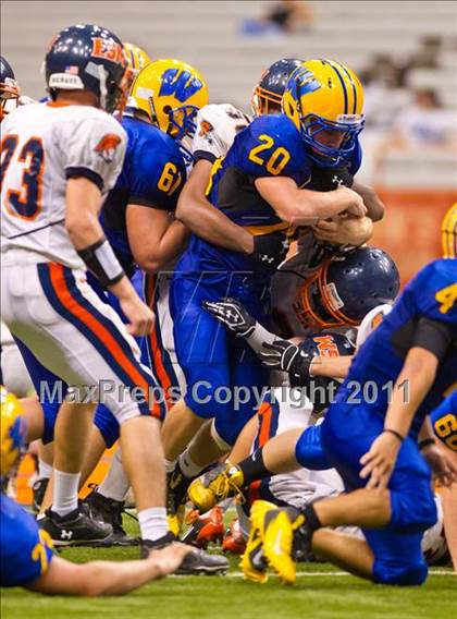 Thumbnail 2 in West Seneca West vs. East Syracuse-Minoa (Syracuse Kickoff Classic) photogallery.