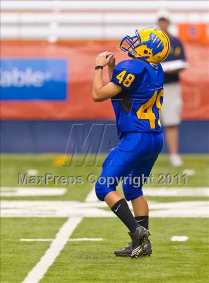 Thumbnail 1 in West Seneca West vs. East Syracuse-Minoa (Syracuse Kickoff Classic) photogallery.