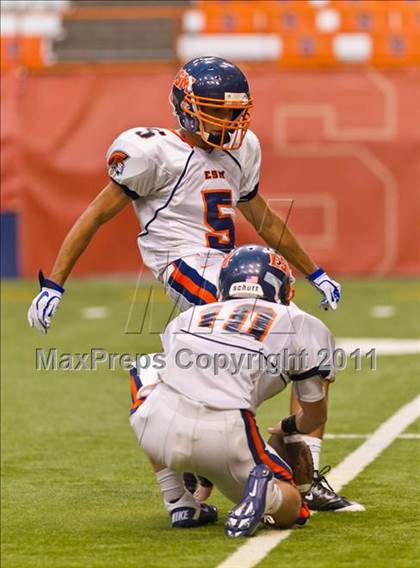 Thumbnail 2 in West Seneca West vs. East Syracuse-Minoa (Syracuse Kickoff Classic) photogallery.