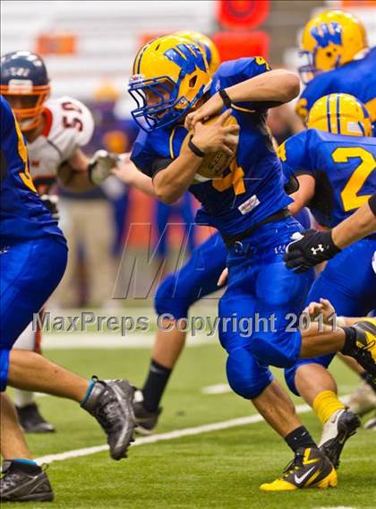 Thumbnail 2 in West Seneca West vs. East Syracuse-Minoa (Syracuse Kickoff Classic) photogallery.