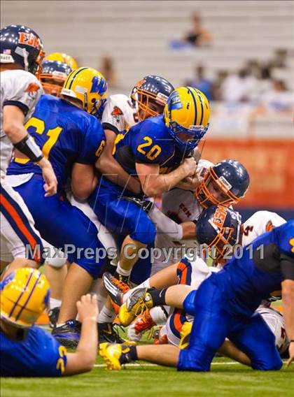 Thumbnail 1 in West Seneca West vs. East Syracuse-Minoa (Syracuse Kickoff Classic) photogallery.