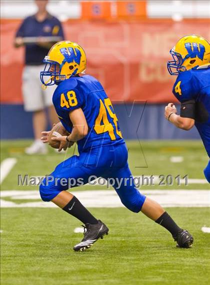 Thumbnail 1 in West Seneca West vs. East Syracuse-Minoa (Syracuse Kickoff Classic) photogallery.