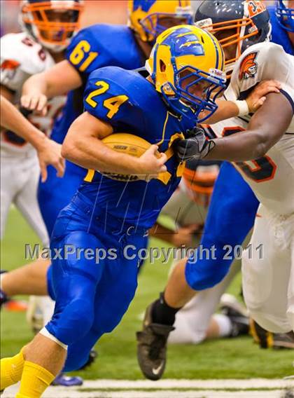 Thumbnail 1 in West Seneca West vs. East Syracuse-Minoa (Syracuse Kickoff Classic) photogallery.