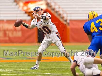 Thumbnail 2 in West Seneca West vs. East Syracuse-Minoa (Syracuse Kickoff Classic) photogallery.