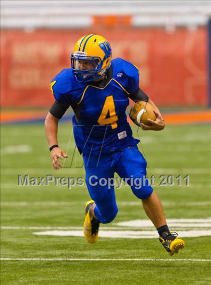 Thumbnail 1 in West Seneca West vs. East Syracuse-Minoa (Syracuse Kickoff Classic) photogallery.