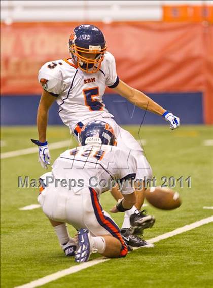 Thumbnail 3 in West Seneca West vs. East Syracuse-Minoa (Syracuse Kickoff Classic) photogallery.