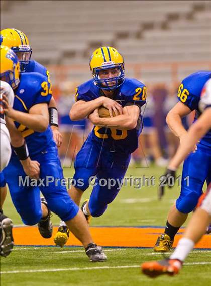 Thumbnail 2 in West Seneca West vs. East Syracuse-Minoa (Syracuse Kickoff Classic) photogallery.