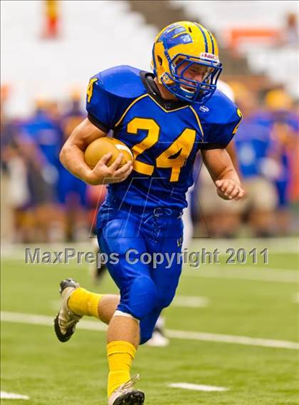 Thumbnail 3 in West Seneca West vs. East Syracuse-Minoa (Syracuse Kickoff Classic) photogallery.