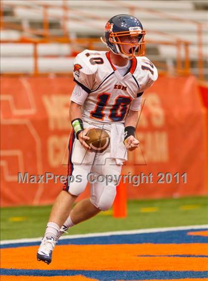 Thumbnail 2 in West Seneca West vs. East Syracuse-Minoa (Syracuse Kickoff Classic) photogallery.