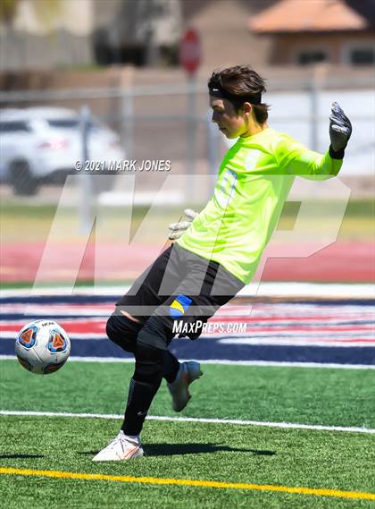 Thumbnail 2 in Phoenix Country Day vs. American Leadership Academy - Gilbert North (AIA 3A Final) photogallery.