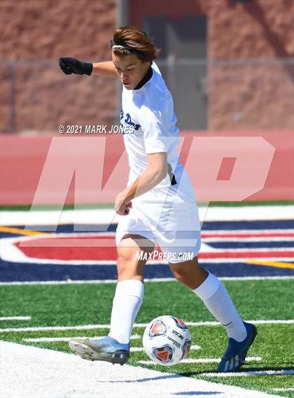 Thumbnail 2 in Phoenix Country Day vs. American Leadership Academy - Gilbert North (AIA 3A Final) photogallery.