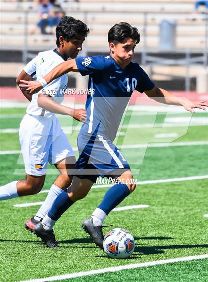 Thumbnail 1 in Phoenix Country Day vs. American Leadership Academy - Gilbert North (AIA 3A Final) photogallery.