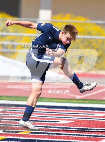 Thumbnail 2 in Phoenix Country Day vs. American Leadership Academy - Gilbert North (AIA 3A Final) photogallery.