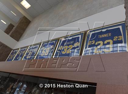Thumbnail 3 in Bishop Amat (2015 Preseason Top 25 Photo Shoot) photogallery.