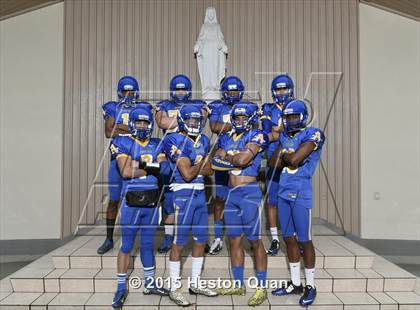 Thumbnail 3 in Bishop Amat (2015 Preseason Top 25 Photo Shoot) photogallery.