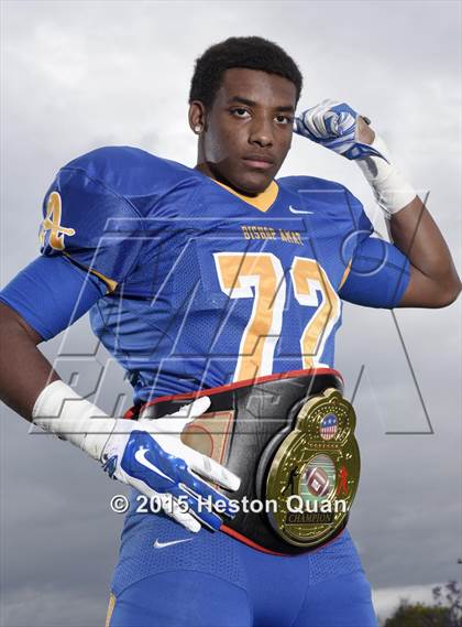 Thumbnail 3 in Bishop Amat (2015 Preseason Top 25 Photo Shoot) photogallery.
