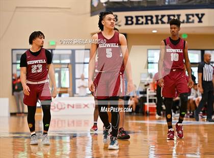 Thumbnail 2 in Sidwell Friends vs Calvary Christian (State Champions Invitational) photogallery.