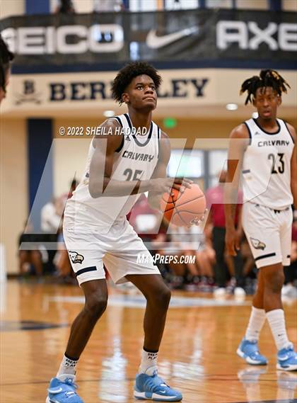 Thumbnail 2 in Sidwell Friends vs Calvary Christian (State Champions Invitational) photogallery.