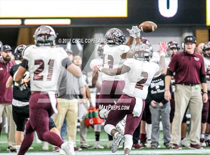 Thumbnail 3 in Rockmart vs. Heard County (GHSA Class 2A Championship) photogallery.