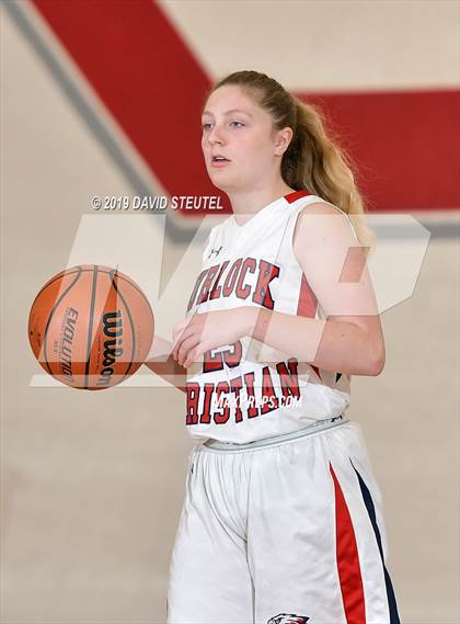 Thumbnail 1 in Woodland vs. Turlock Christian (Viking Classic) photogallery.