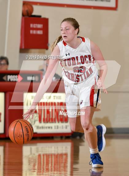 Thumbnail 2 in Woodland vs. Turlock Christian (Viking Classic) photogallery.