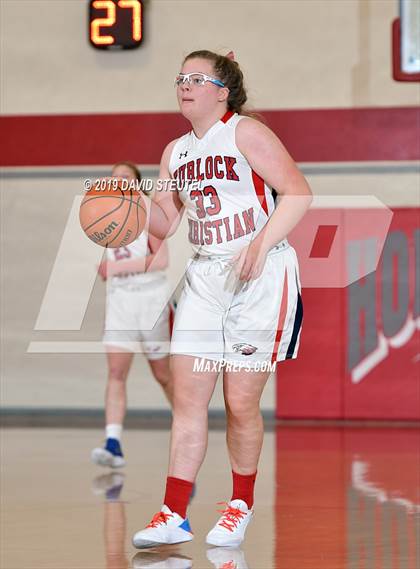 Thumbnail 1 in Woodland vs. Turlock Christian (Viking Classic) photogallery.