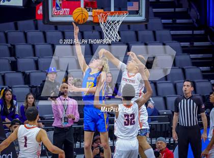 Thumbnail 2 in Fortune Early College vs. Ripon Christian (CIF SJS D5 Final) photogallery.