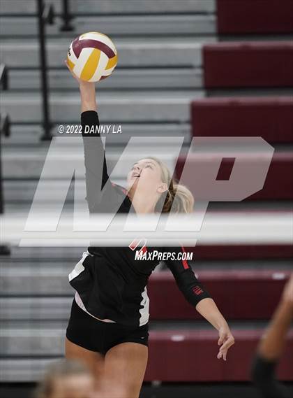Thumbnail 1 in Meridian @ Oakton photogallery.