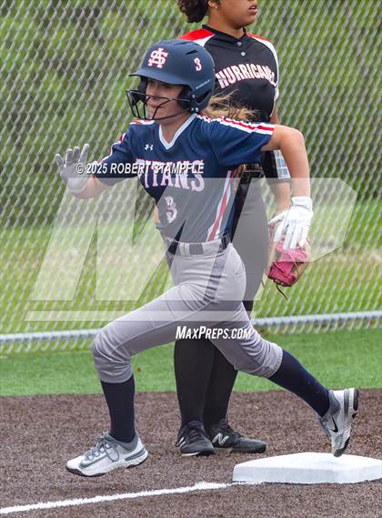 Thumbnail 1 in New Castle @ Shaler Area photogallery.