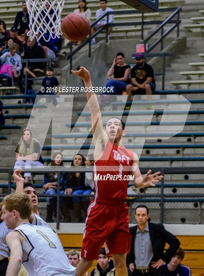 Thumbnail 1 in Taft vs. O'Connor photogallery.