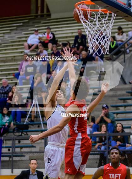 Thumbnail 1 in Taft vs. O'Connor photogallery.