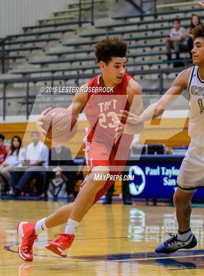 Thumbnail 3 in Taft vs. O'Connor photogallery.