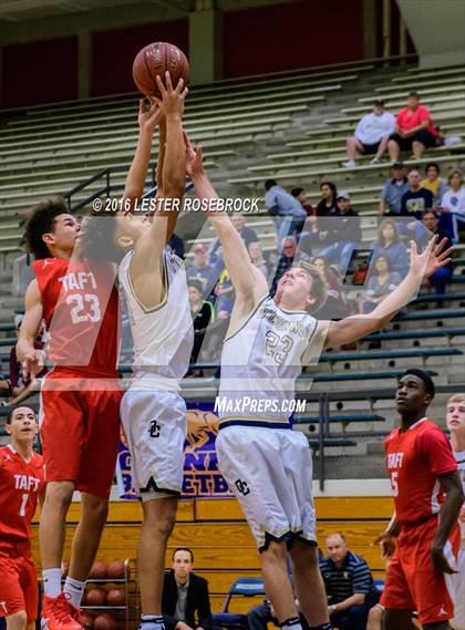Thumbnail 3 in Taft vs. O'Connor photogallery.