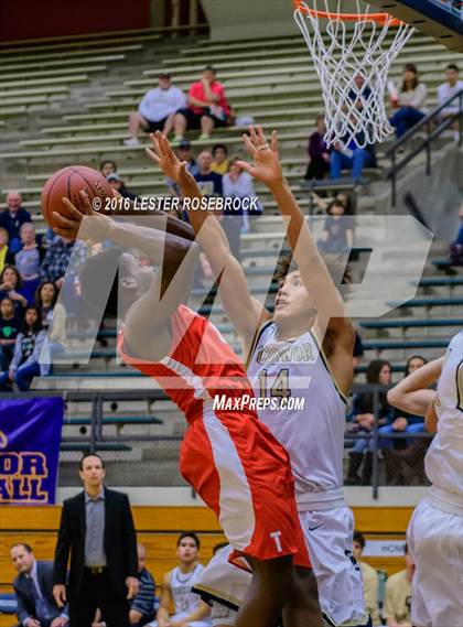 Thumbnail 1 in Taft vs. O'Connor photogallery.