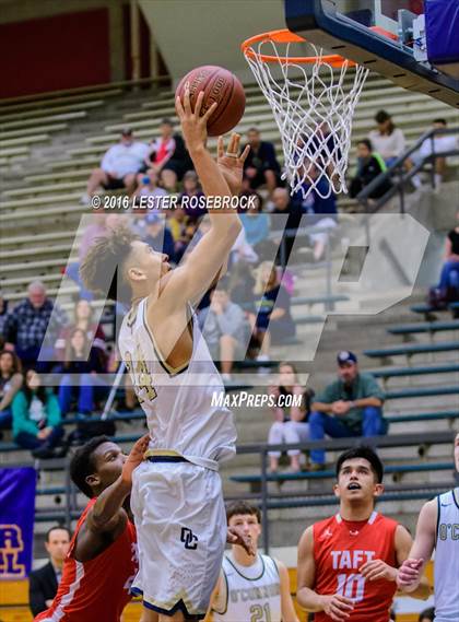 Thumbnail 3 in Taft vs. O'Connor photogallery.